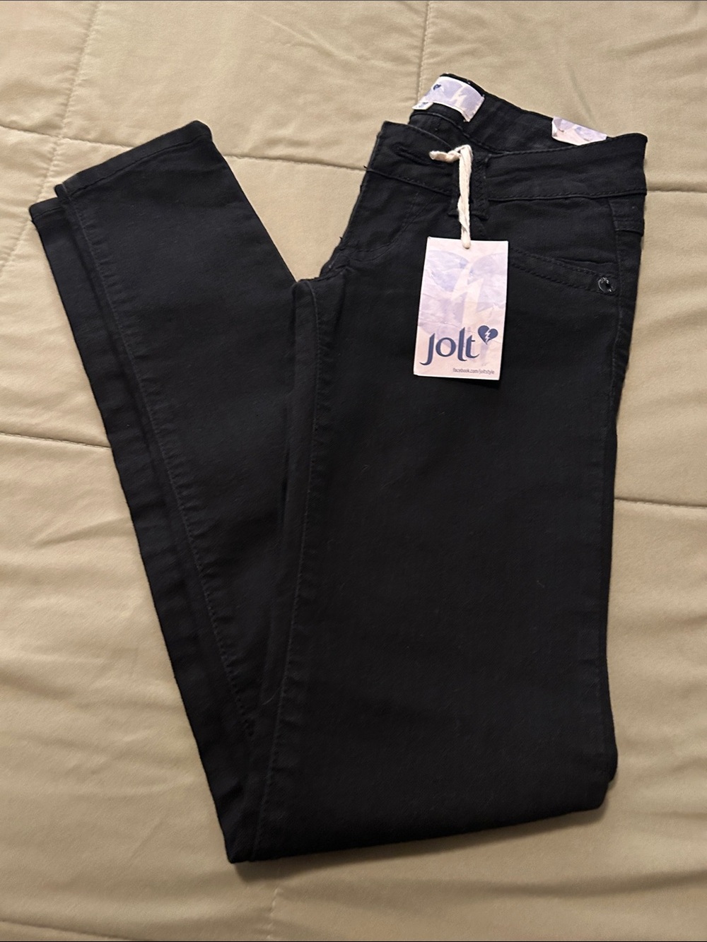 Jolt Women's Black Skinny Jeans - Sleek Stretch Fit